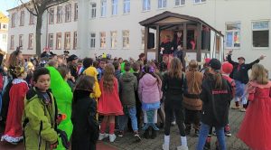Read more about the article Narri-Narro: Fasnacht in der Grundschule Sundheim